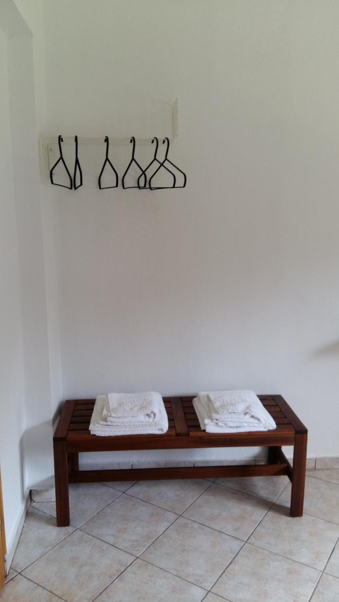 Simplicity At Iris Accommodation Псахудиа Екстериор снимка